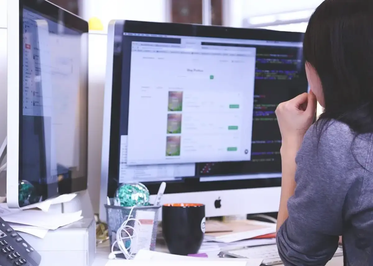 femme au travail