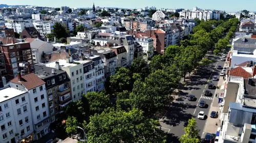 urban_quarter_conflict_scene