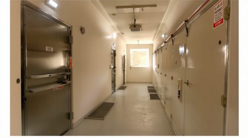 couloir_prison_vide
