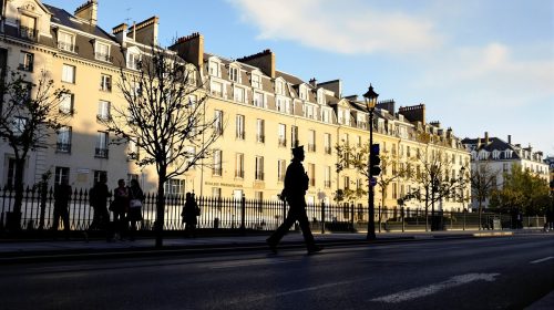 école-parisienne-silhouette