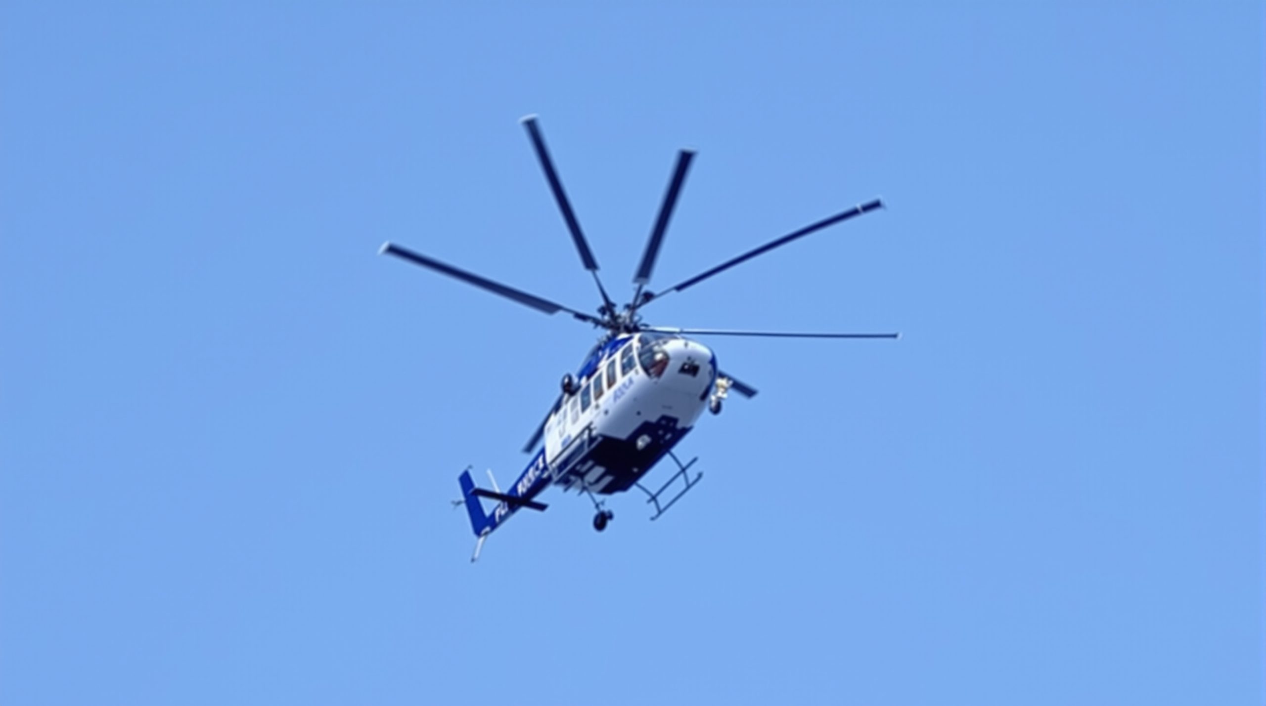 helicoptere-surveillance-foret