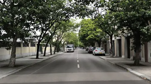 rue-stationnement-vehicle