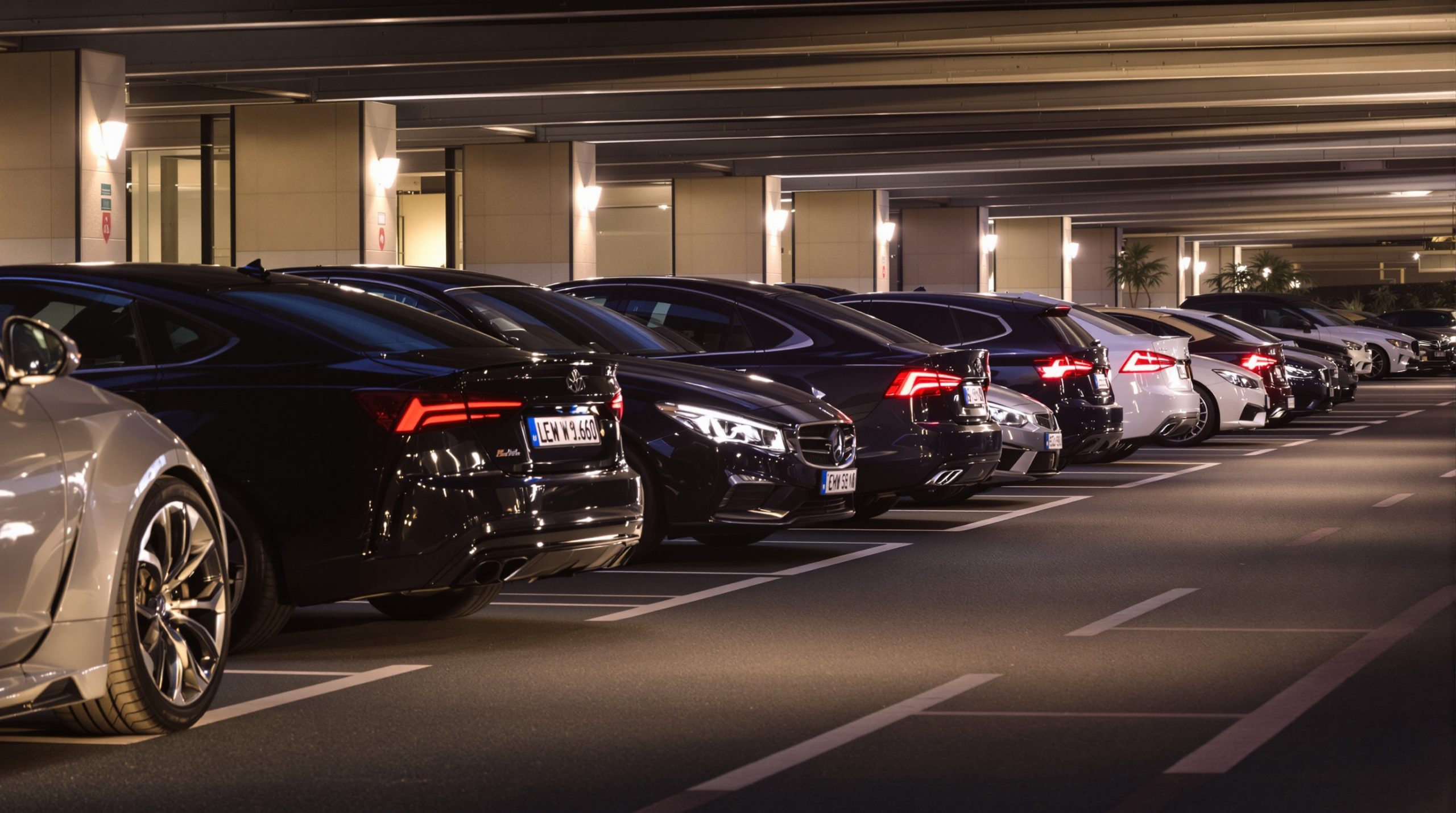 voitures-luxe-parking