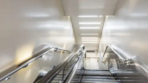 couloir-ascenseur-municipal-2023