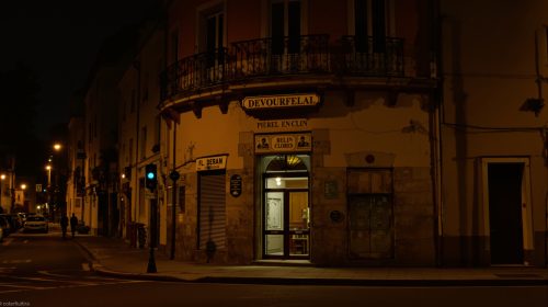 rue_vide_immeuble_nuit