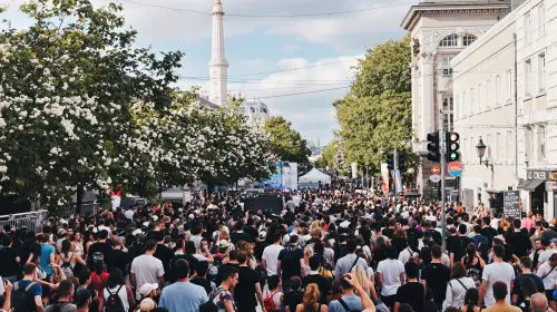 festival-chaos-rue-claire