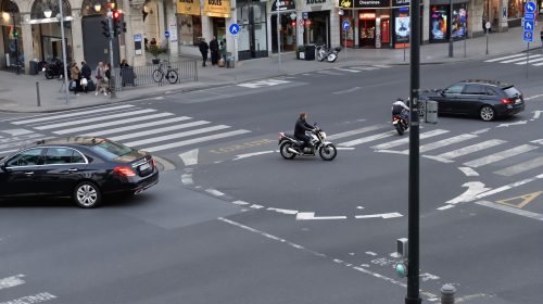 intersection_accident_parisienne