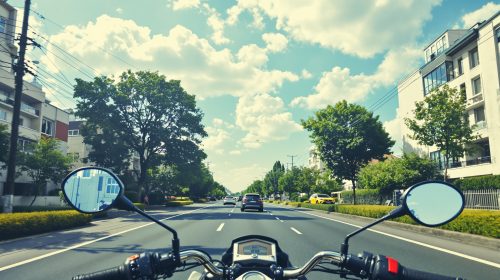 moto_cerf-volant_sécurité_bresil