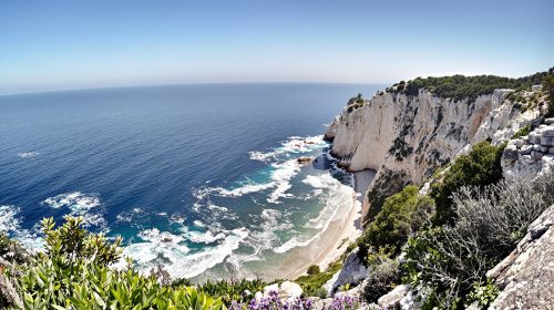 petrovac_falaise_mer