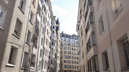 immeuble-urbain-solitude