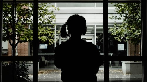 creche_hospitaliere_silhouette