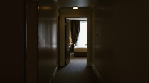 hotel_couloir_ouvert