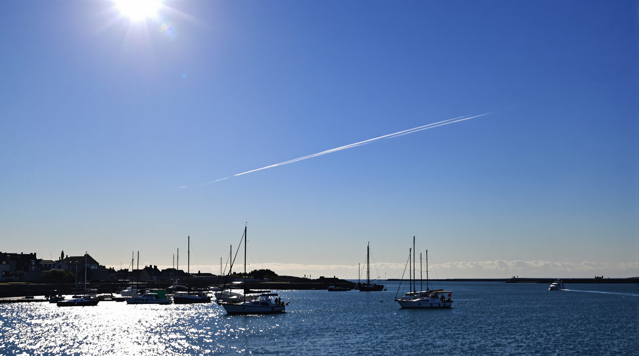 port_concarneau_vue_ensoleillée