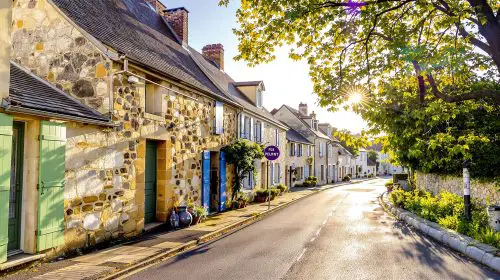 rue_calme_commune_francaise