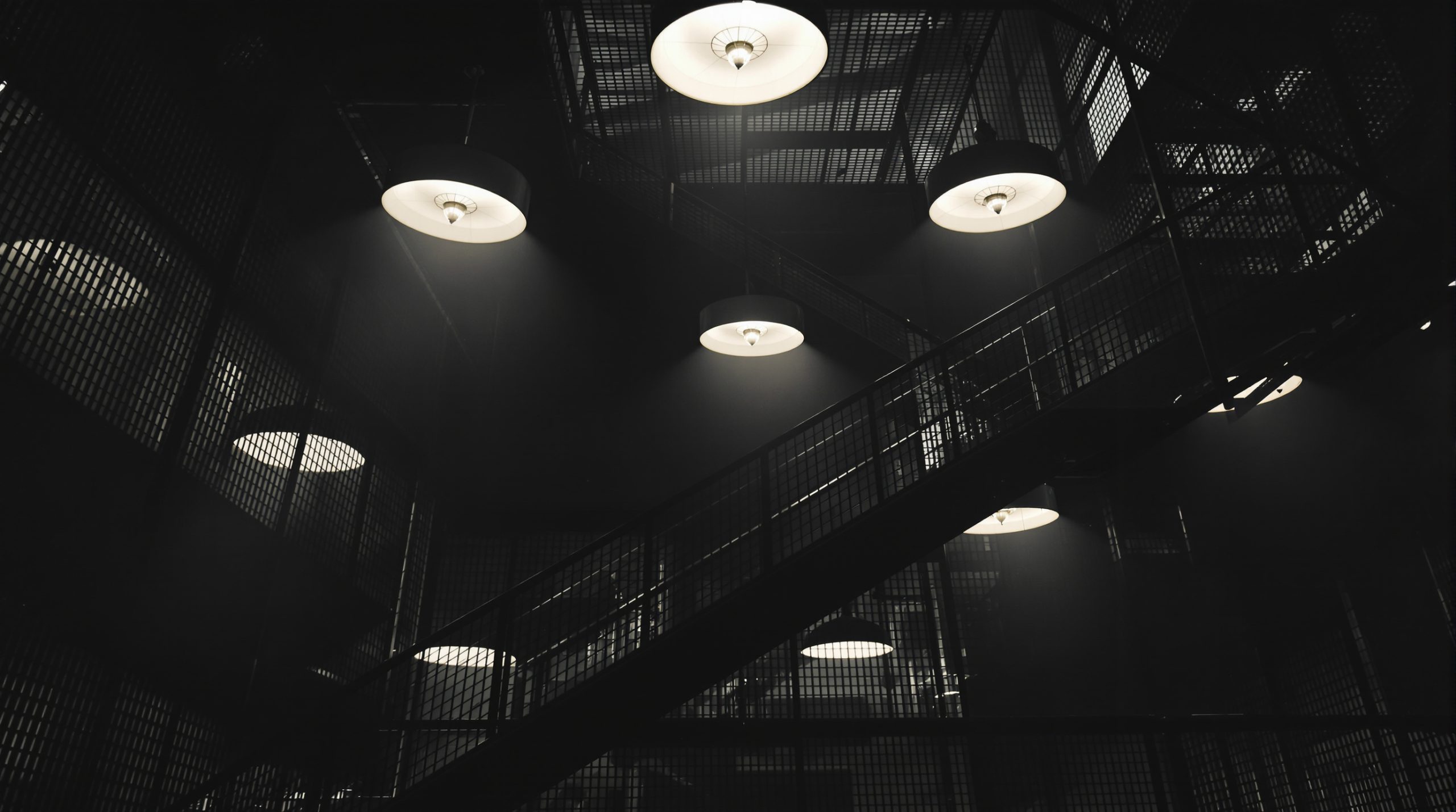 cage_escalier_lumineuse